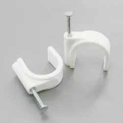 Clip de plástico para pared 14 mm (Clavito de Etecsa)