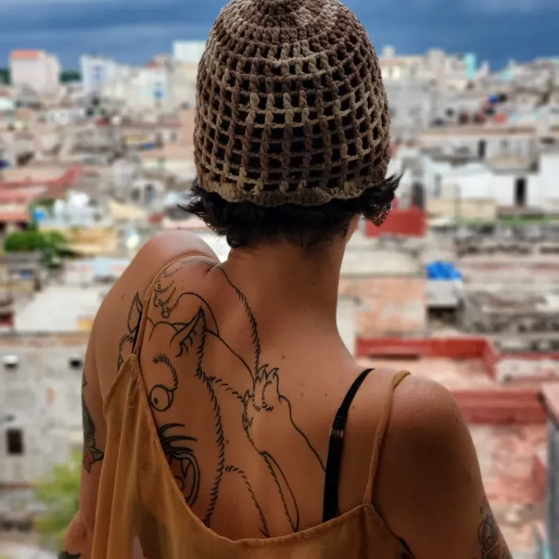 Mesh hat 