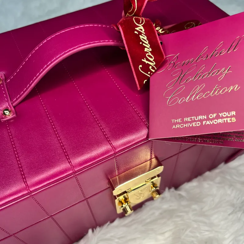 Victoria’s Secret Bombshell Holiday Gift Set