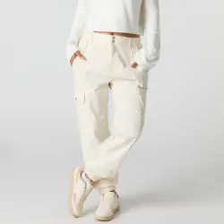 Pantalón cargo color crema