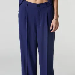 Pantalon de pinzas blanco.