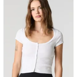 Pulover blanco de botones
