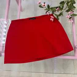 Saya roja corta