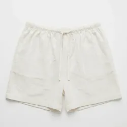 Short blanco de lino