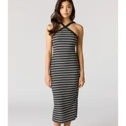 Vestido de rayas negro y blanco
