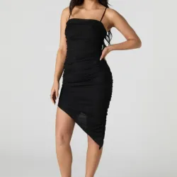 Vestido negro asymmetric.