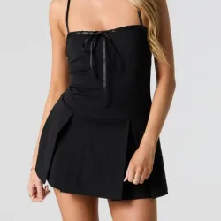Vestido negro corto