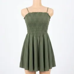 Vestido verde corto de hilo