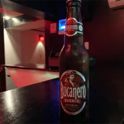 Cerveza Bucanero (Botella)