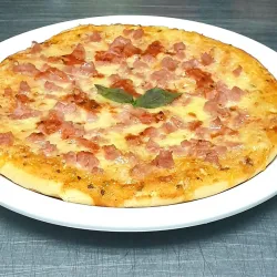 Pizza de jamón (Mozarella)