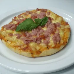 Pizzeta de jamón (Mozarella)