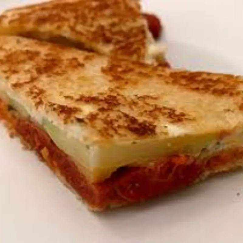 Sandwich Chorizo y Queso
