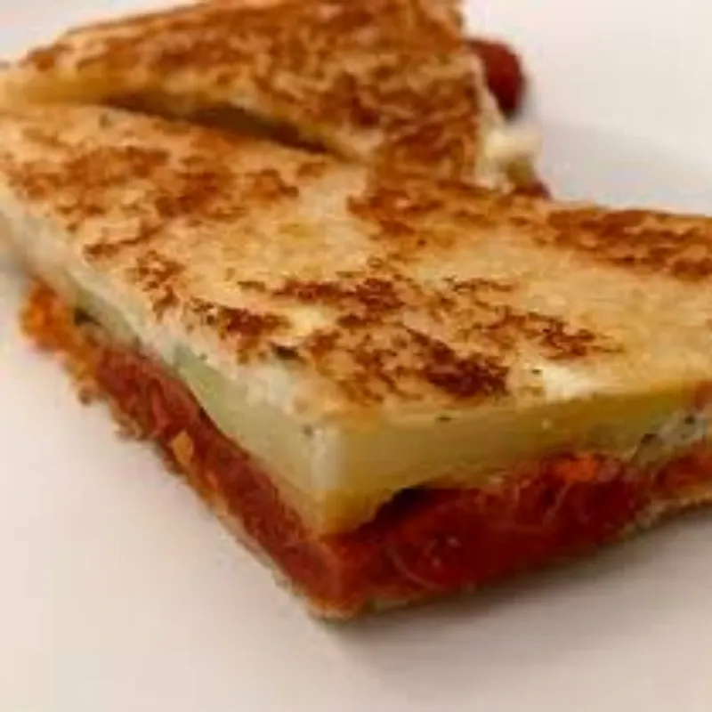 Sandwich Chorizo y Queso