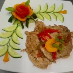 Bistec de cerdo grillé / Grilled pork steak (210g)                    