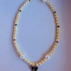 700 pesos Collar