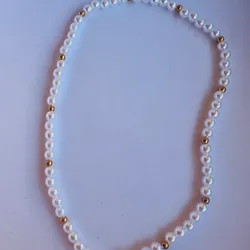 700 pesos Collar