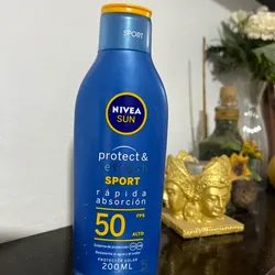 Protector solar Nivea. 200 ML