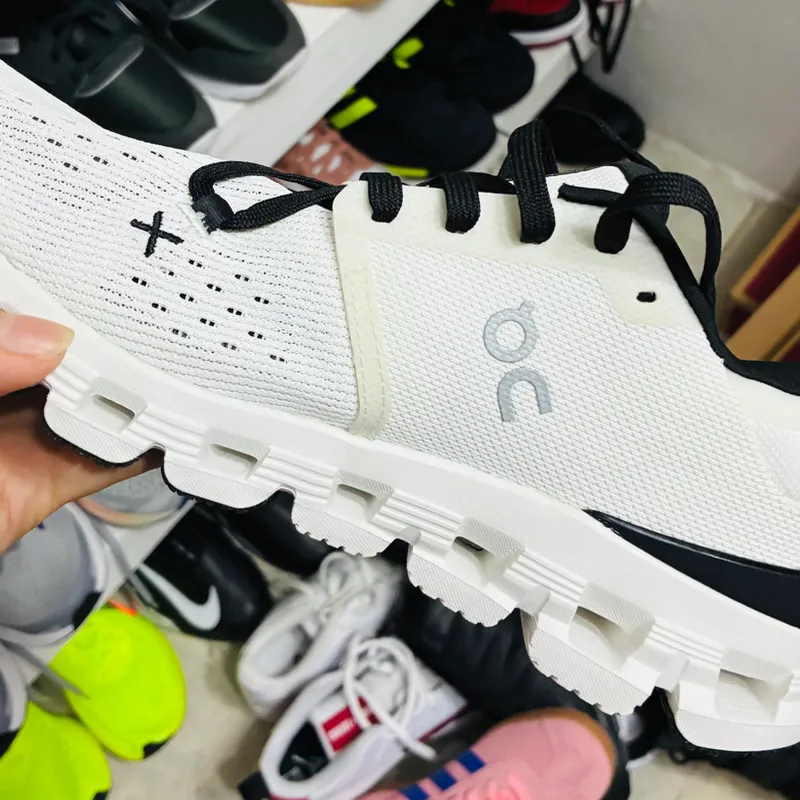 Tenis On Cloud 