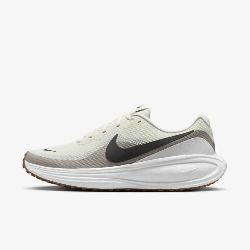 Nike Revolution 8