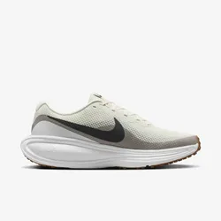 Nike Revolution 8