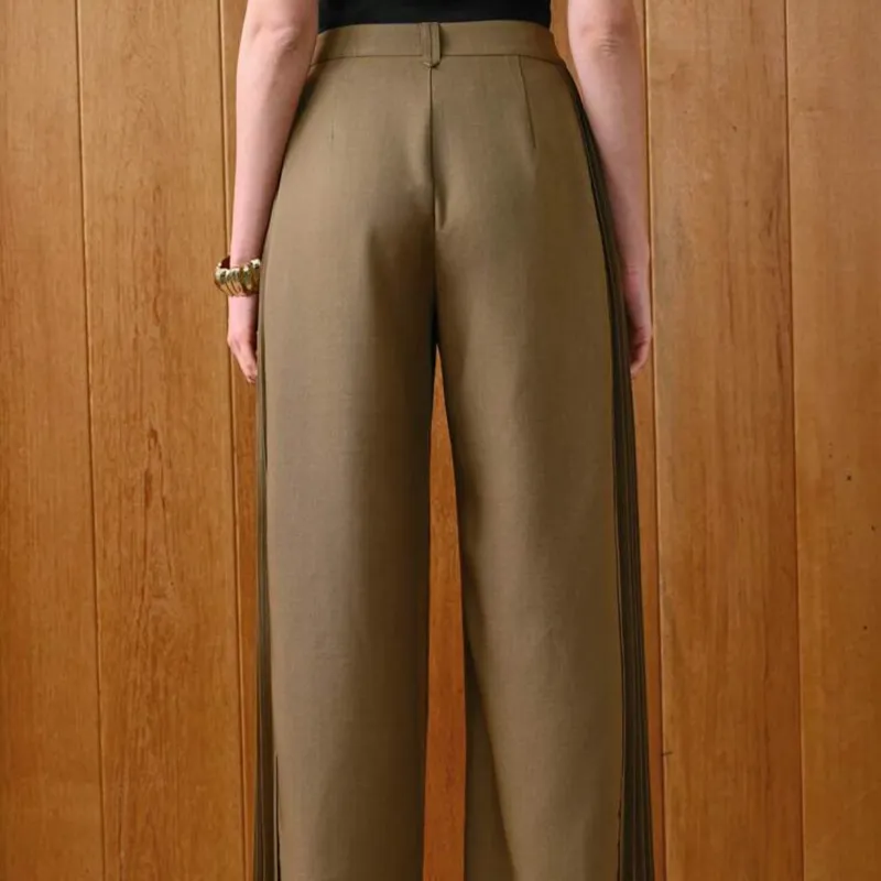 Pantalón plisado 