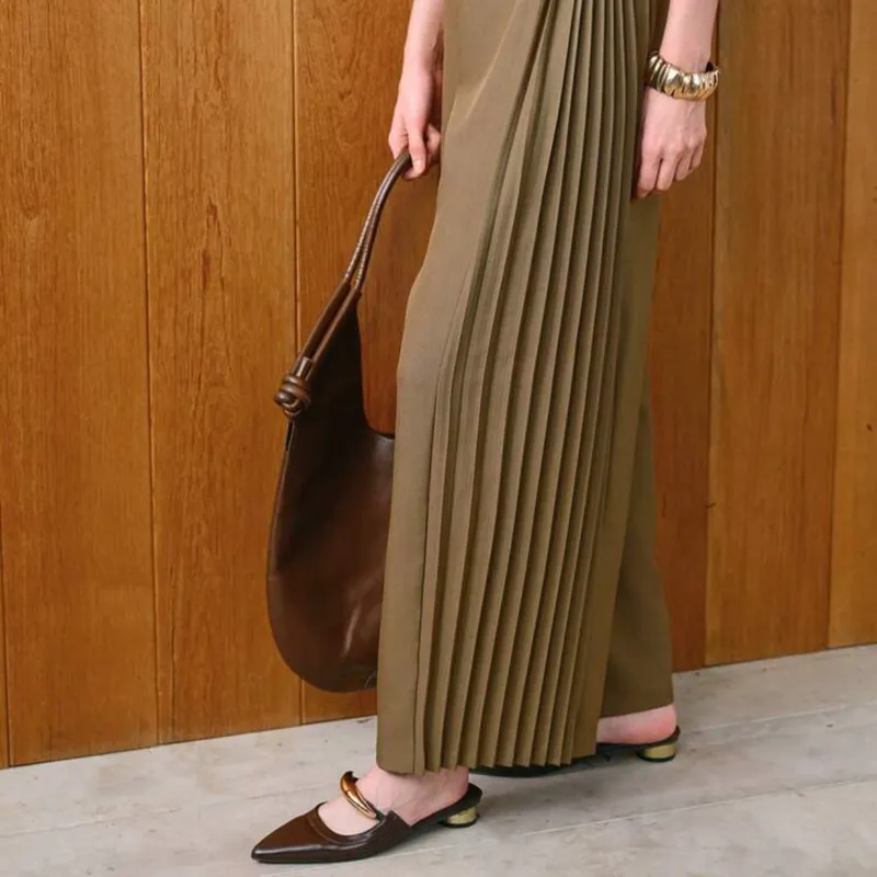 Pantalón plisado 