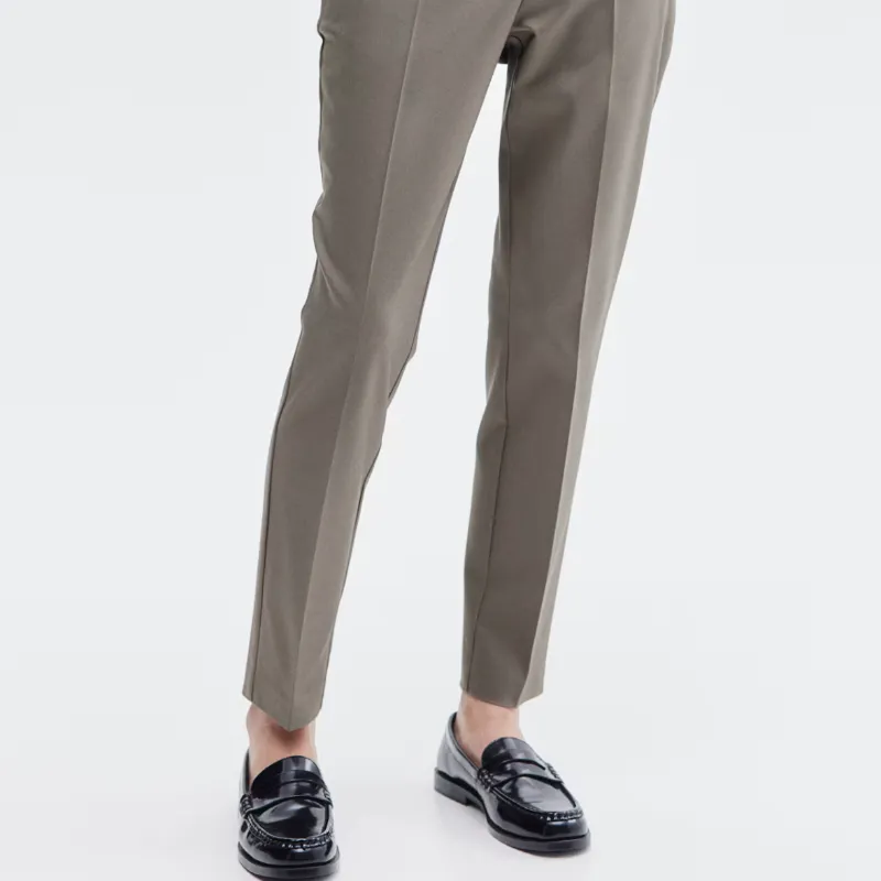 Pantalón Slacks