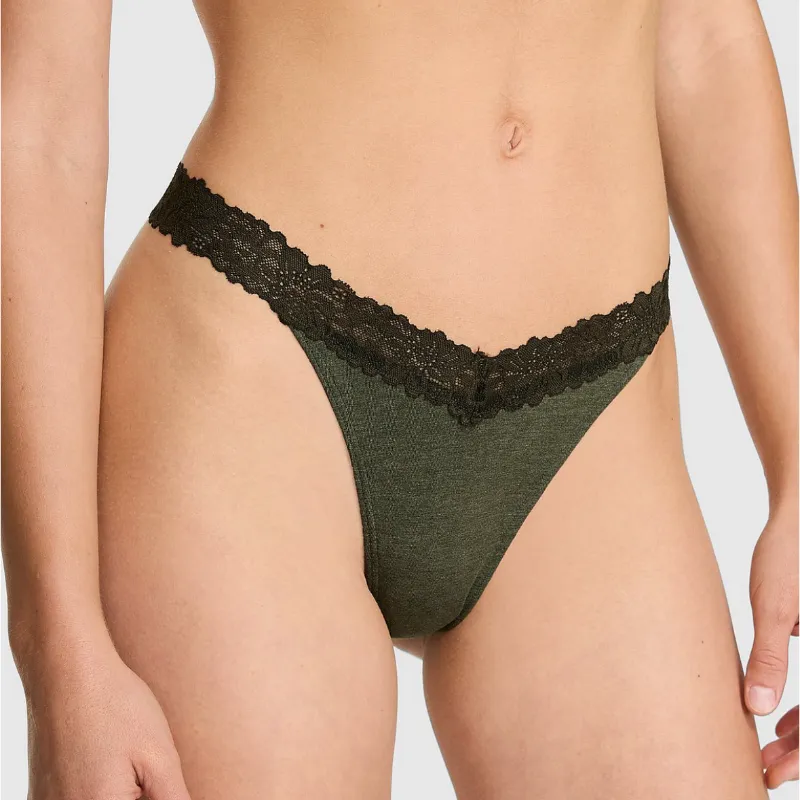 Panty lace VS