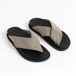 Sandalias grisáceas 