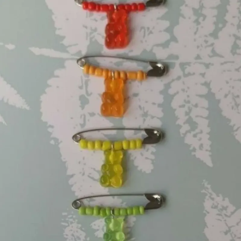 Alfileres decorados 
