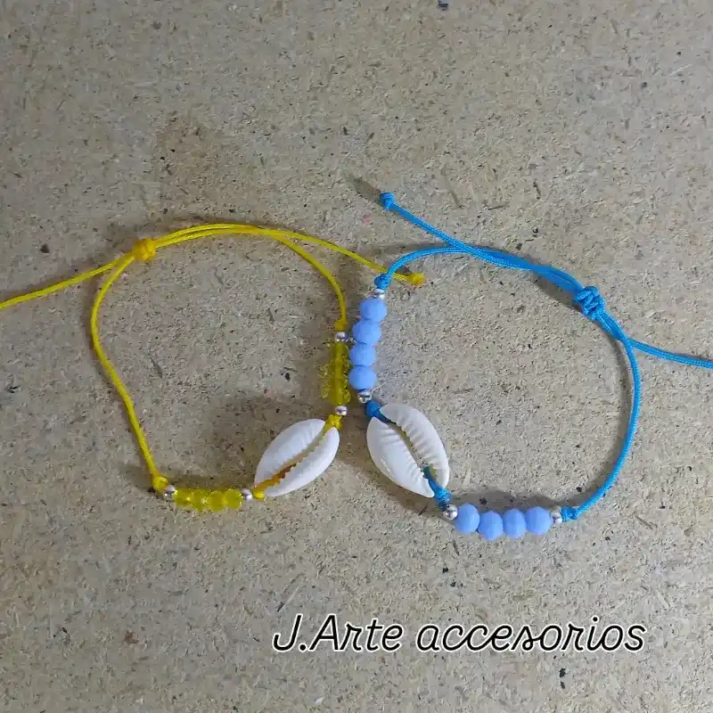 Pulseras de caracolas 