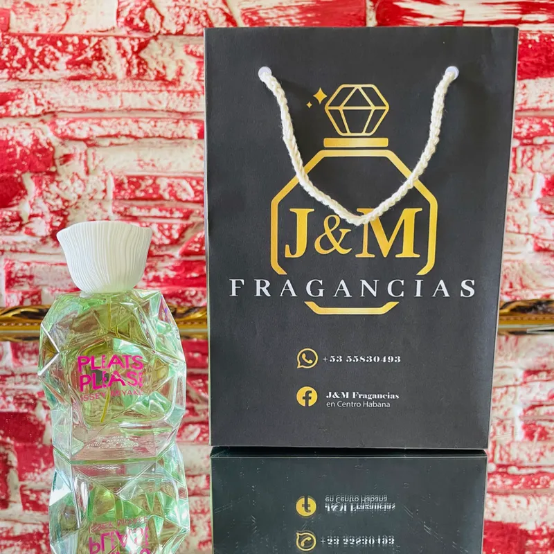 Pleats Please Issey Miyake