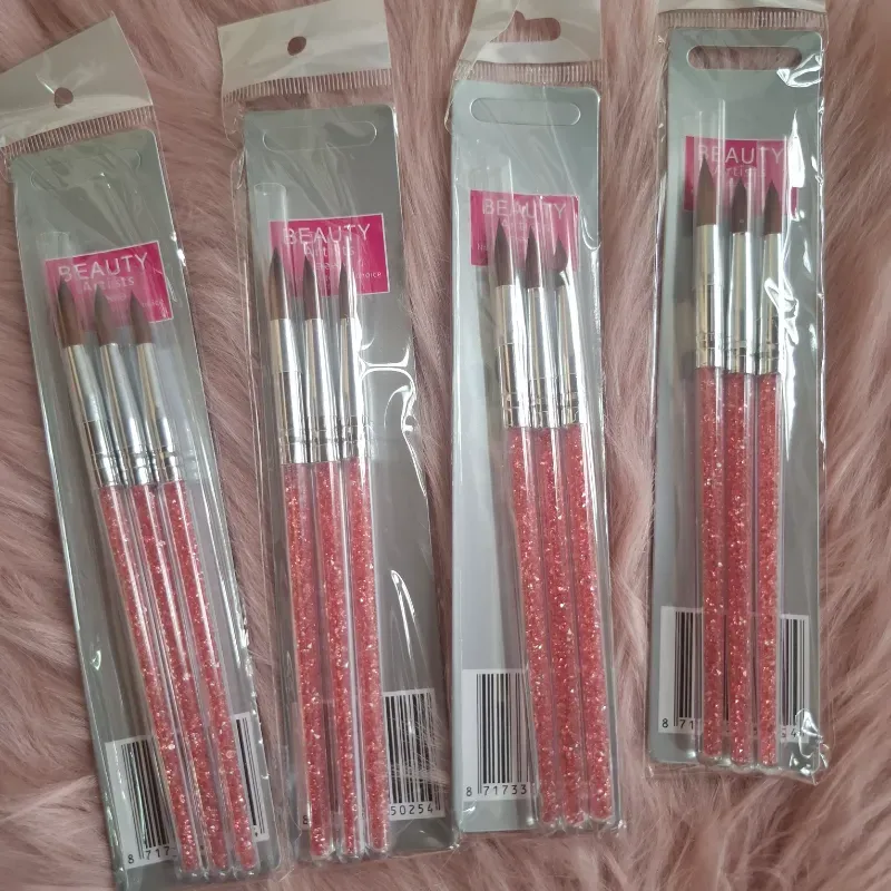 Pinceles rosadas largas