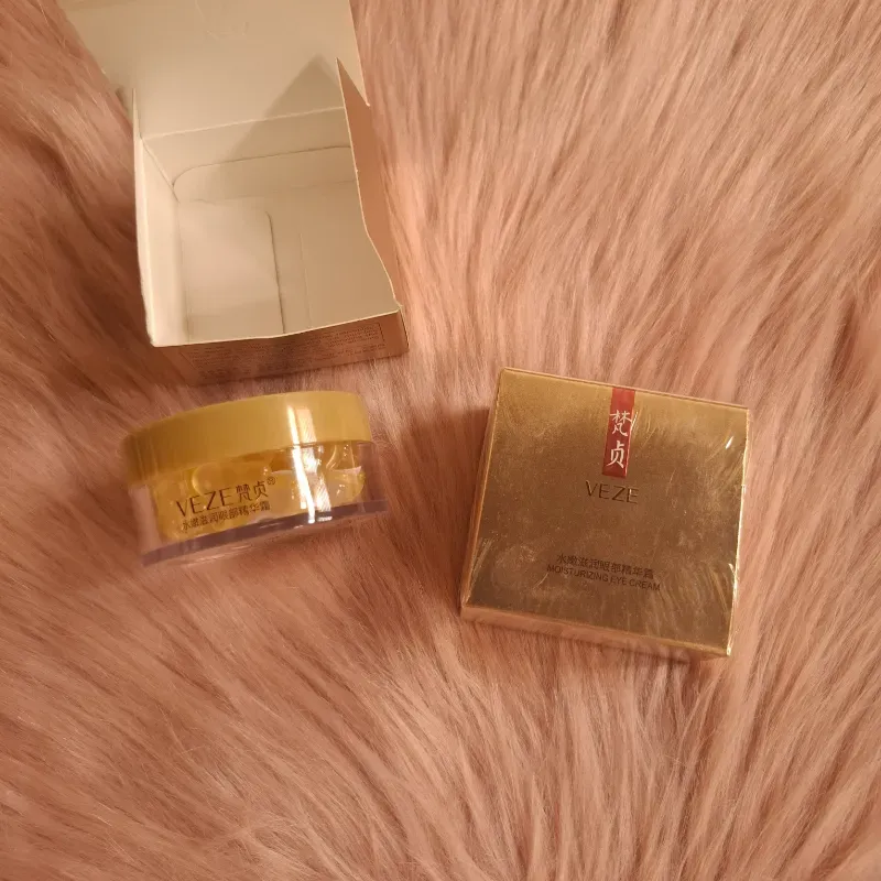 Crema hidratante para contorno de ojos
