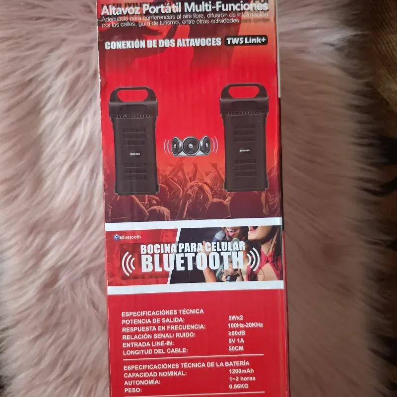 Lámpara, linterna y bocina 