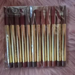 Lápiz delineador de labios