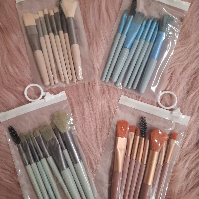 Set 8 Brochas Matte