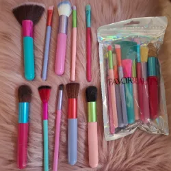 Set de 10 brochas de maquillaje