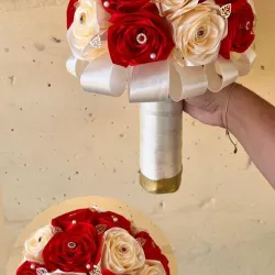 Ramo de Rosas Eternas 