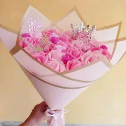 Ramo de rosas eternas 🌈