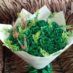 Ramo de Rosas Eternas 