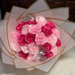 Ramo de Rosas Eternas 