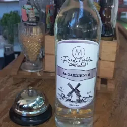 Aguardiente de Caña 