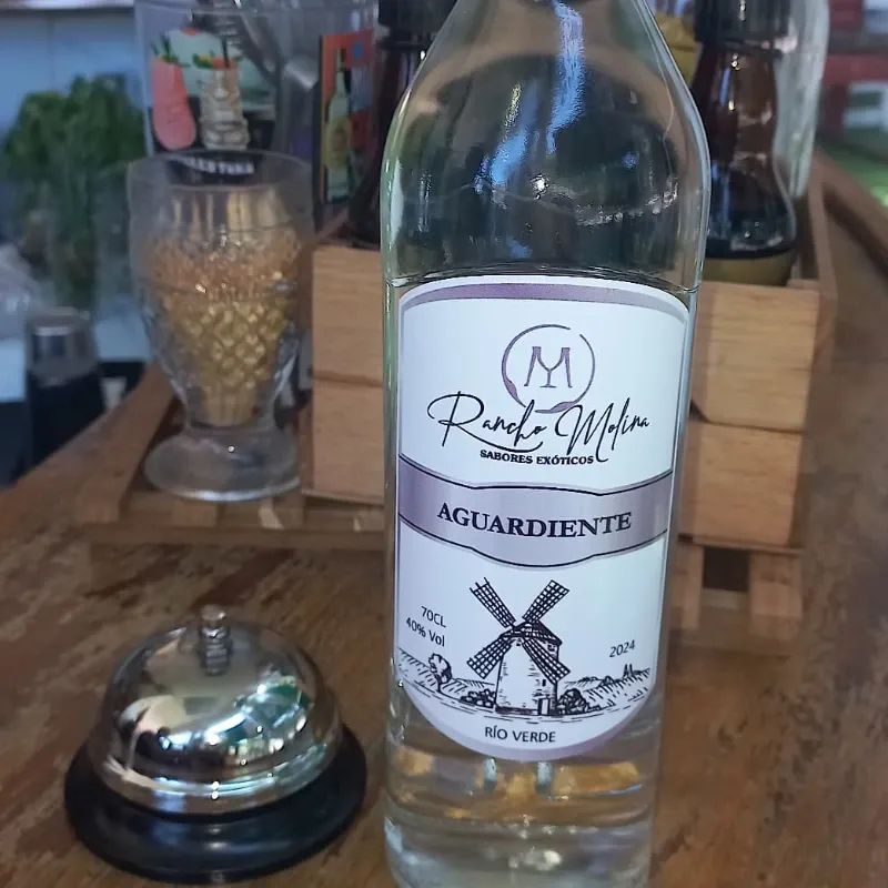 Aguardiente de Caña 