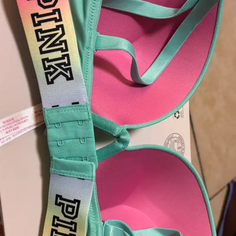 PINK Wear Everywhere Wear Everywhere Super Push-Up