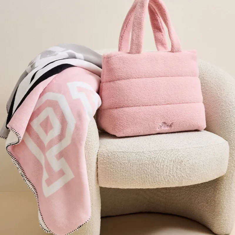 Set de colcha y Cartera PINK