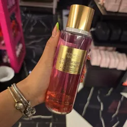 Strawberries and Champagne Colonia 