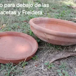 Plato para debajo de las macetas y Freidera 