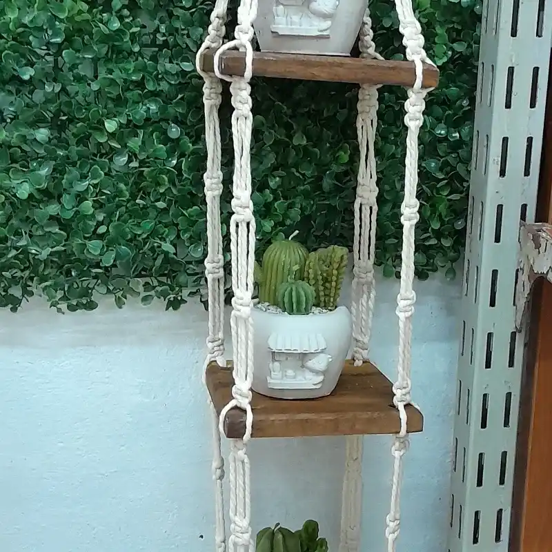 Repisa tejida de 3 pisos 
