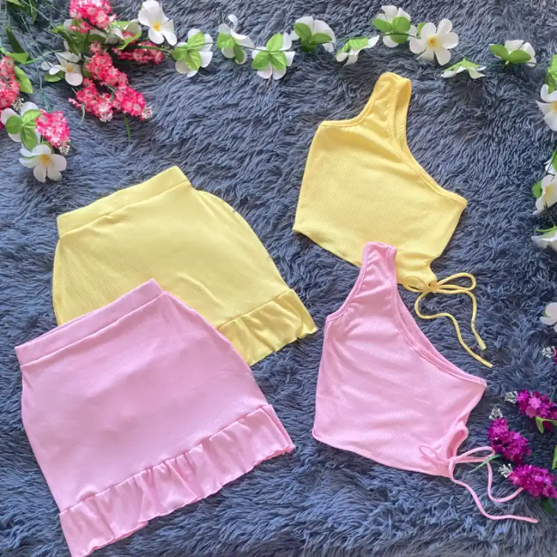 Conjuntos de falda y blusa con abertura al costado 